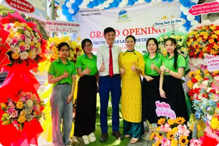 Trung tâm ngoại ngữ Thế Giới Xanh chuyên cung cấp các khóa học gì?