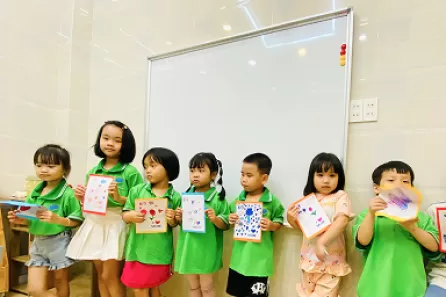 trung tâm ngoại ngữ Thế Giới Xanh có hỗ trợ học viên sau khi kết thúc khóa học không?